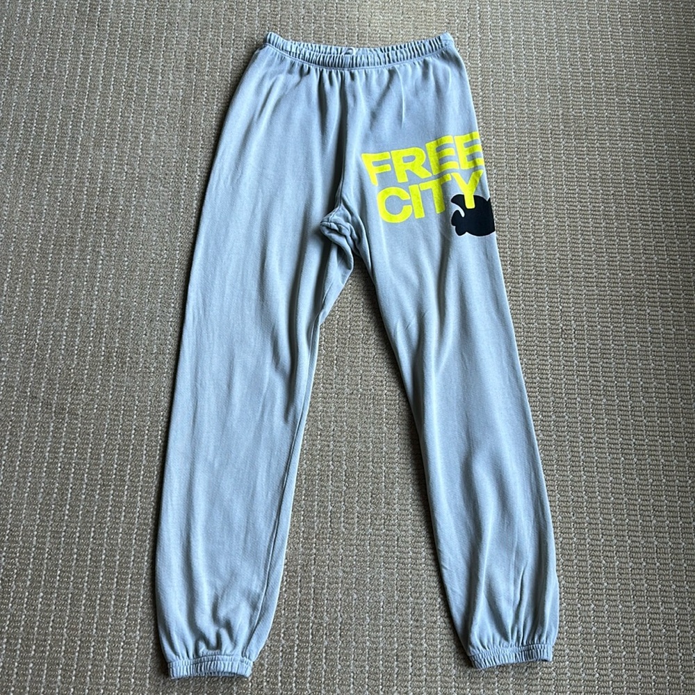 Free City Logo sweatpants 100% cotton terry
